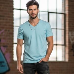 Roundtree & Yorke Sky Blue V-Neck Tee – Classic Fit – Soft Cotton-size M